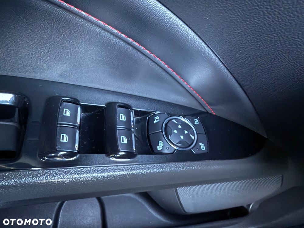 Ford Mondeo 1.5 EcoBoost ST-Line X - 31