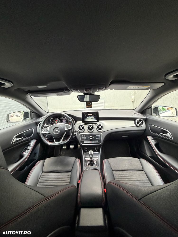 Mercedes-Benz CLA 200 - 4