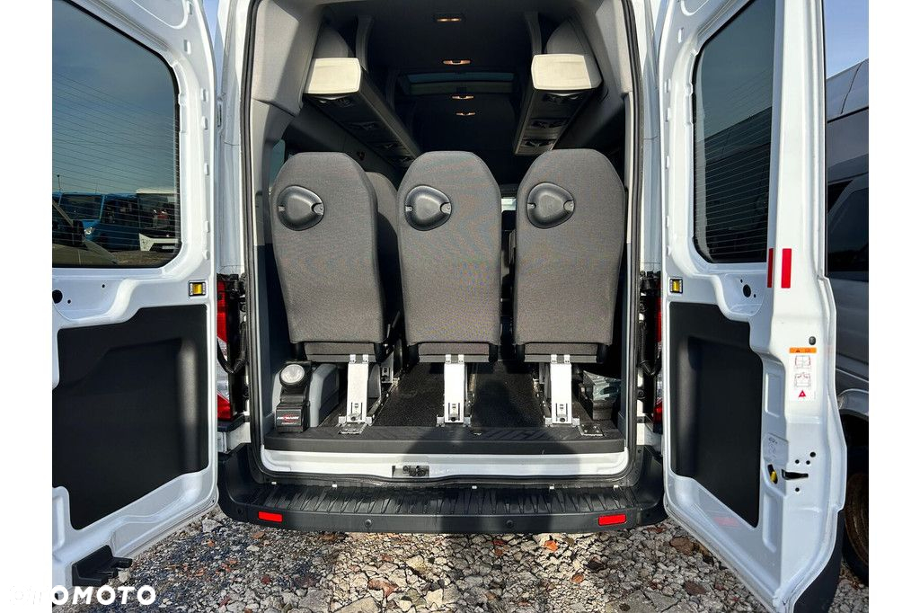 Ford Transit - 23