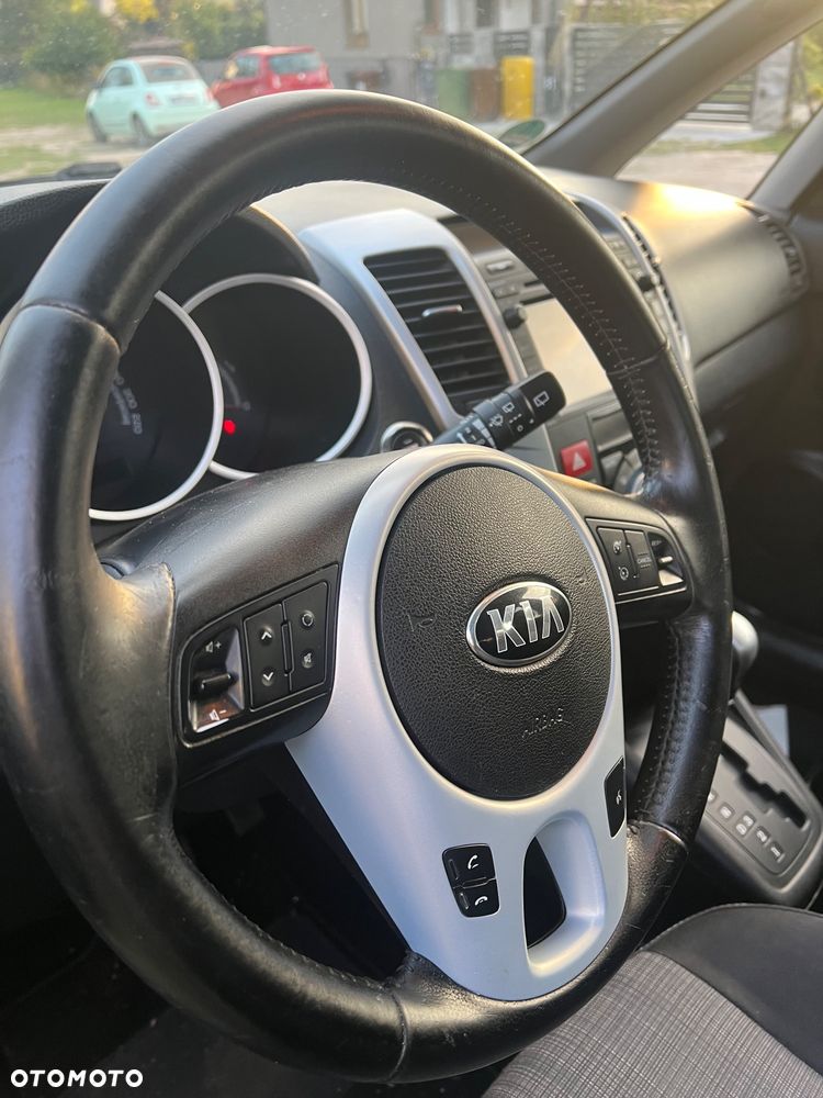Kia Venga 1.6 CVVT Automatik Platinum Edition - 11