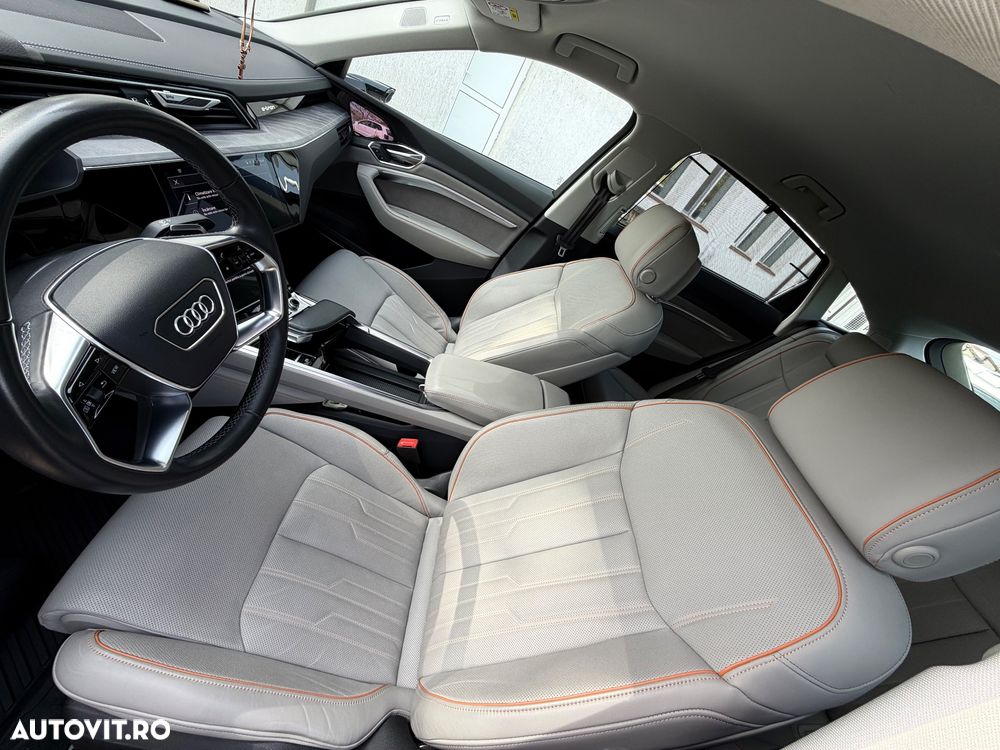 Audi Q8 55 quattro Advanced - 21