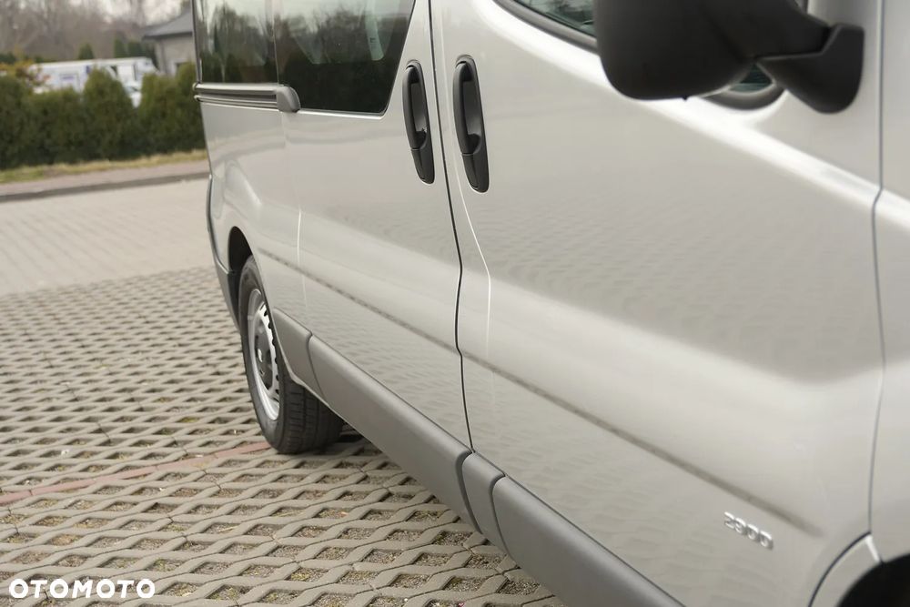Opel Vivaro - 14