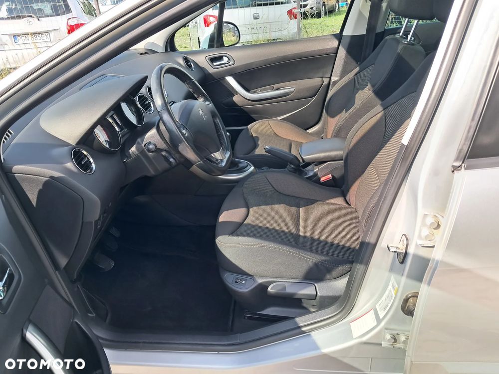 Peugeot 308 e-HDi FAP 115 Stop&Start Business Line Niveau 1 - 14