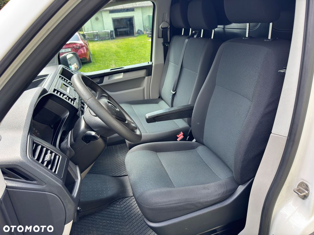 Volkswagen Transporter - 14