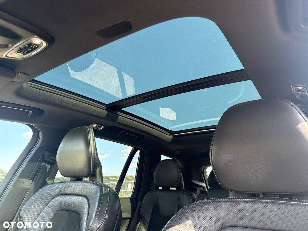 Volvo XC 90 - 32