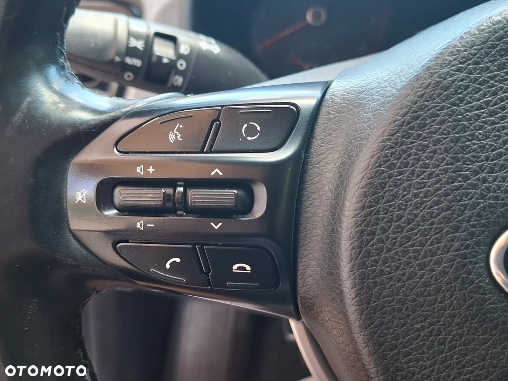 Kia Rio 1.2 L - 17