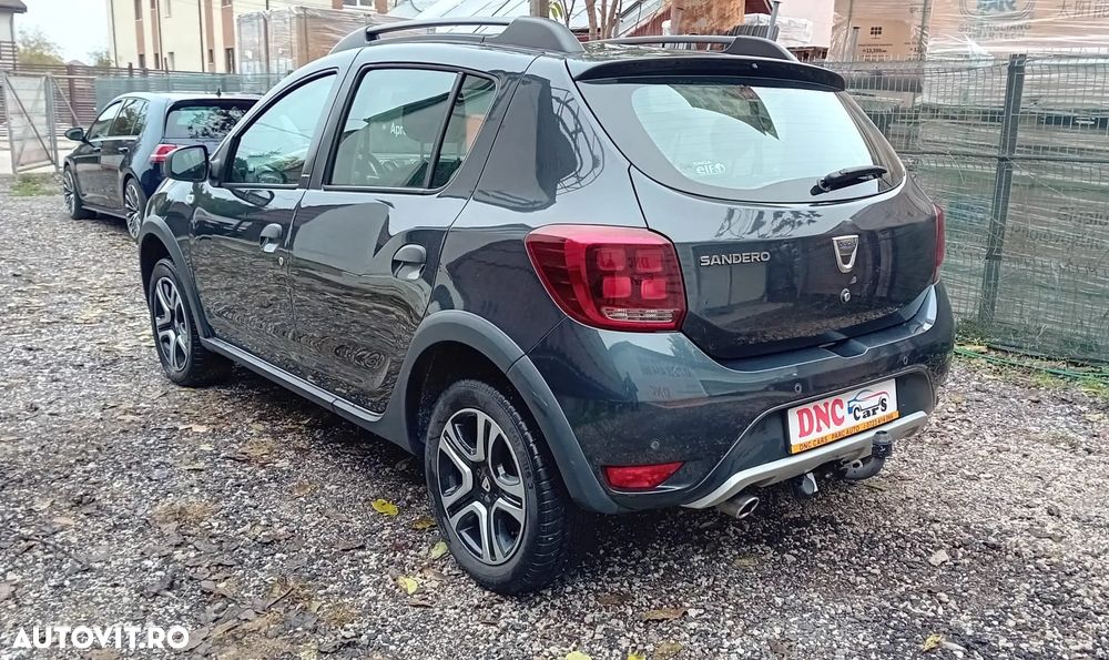 Dacia Sandero Stepway TCe 90 (S&S) Celebration - 4