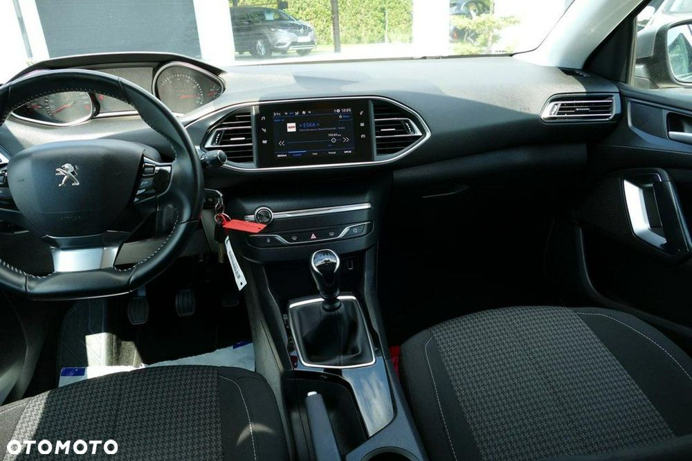 Peugeot 308 PureTech 130 Allure Pack - 27