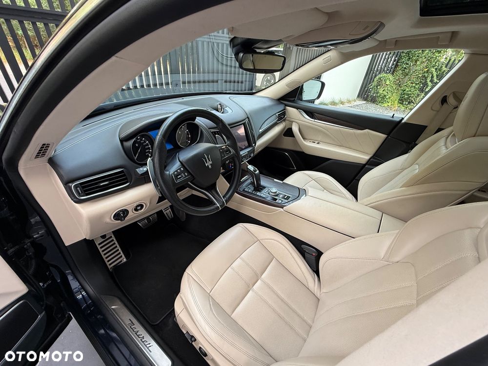Maserati Levante S Granlusso - 21