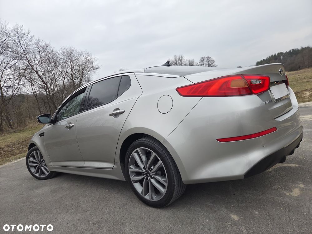 Kia Optima - 8