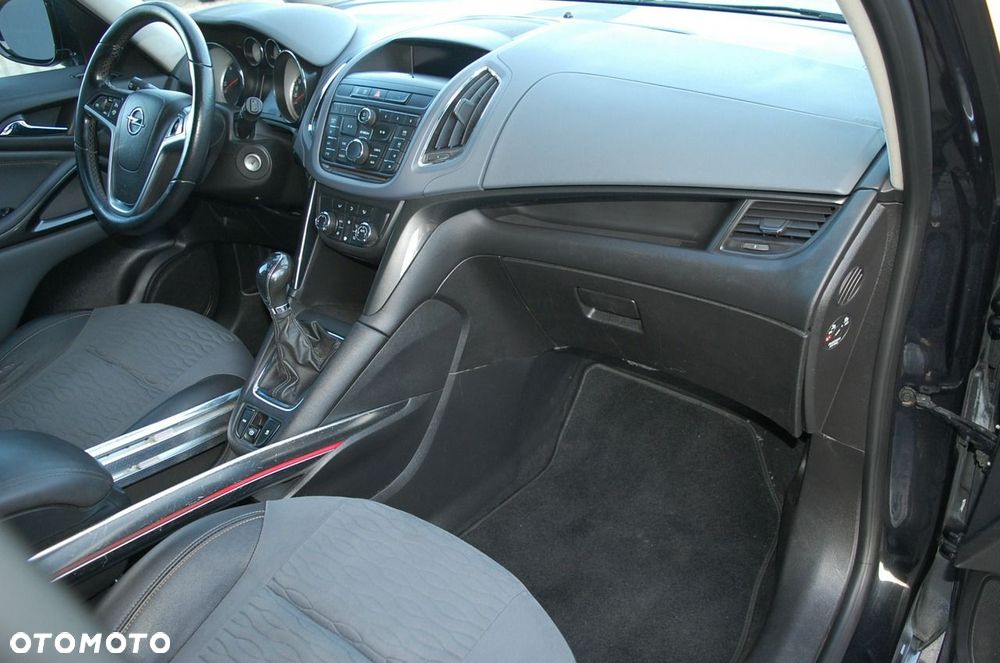 Opel Zafira - 26