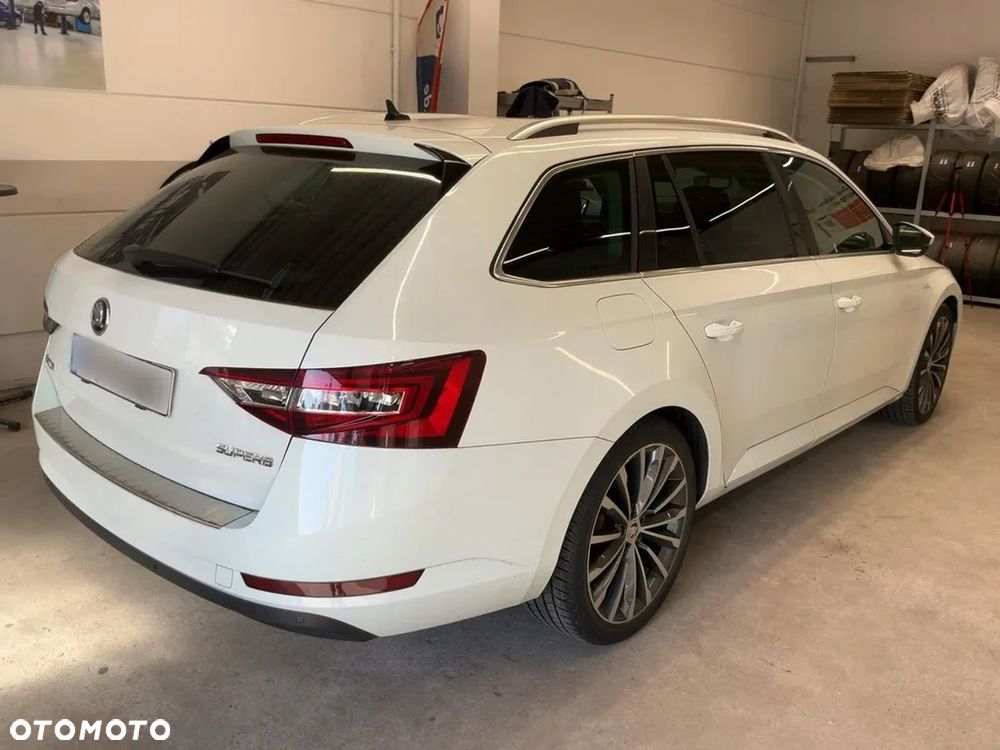 Skoda Superb 2.0 TDI L&K DSG - 2
