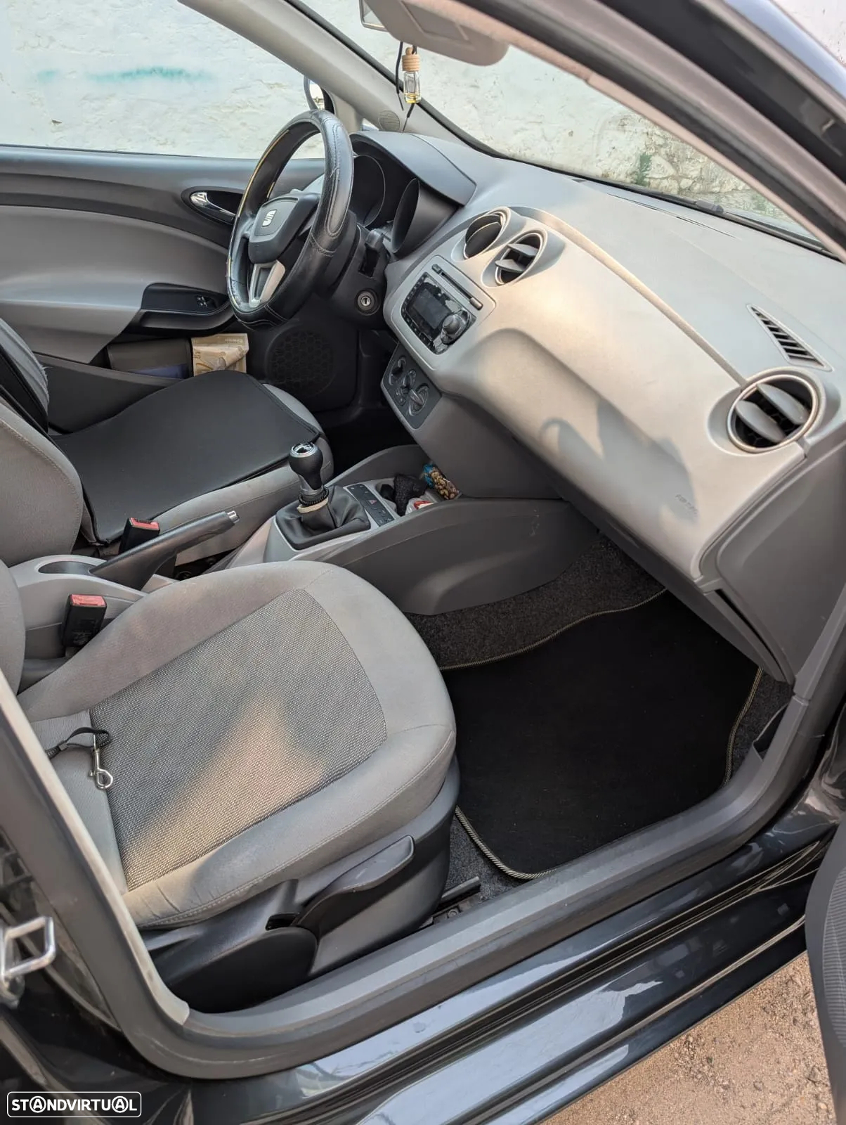 SEAT Ibiza - 10