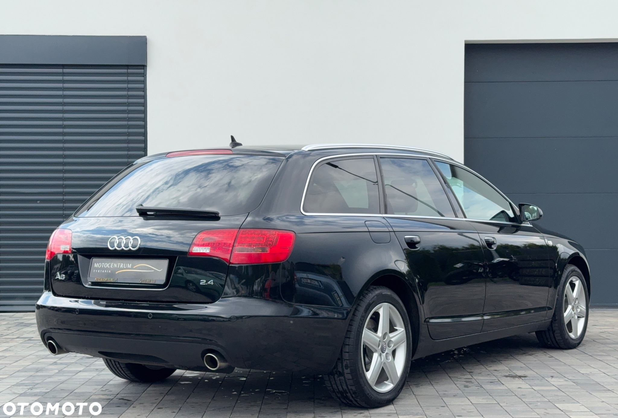Audi A6 Avant 2.4 - 5