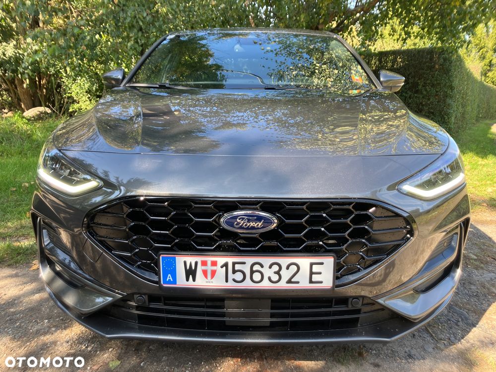 Ford Focus 1.0 EcoBoost Hybrid ST-LINE X - 2