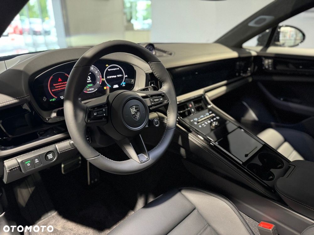 Porsche Panamera - 17