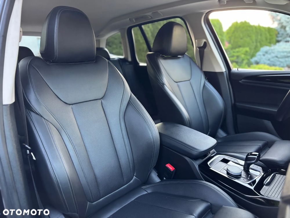 BMW X3 xDrive20d sport - 10