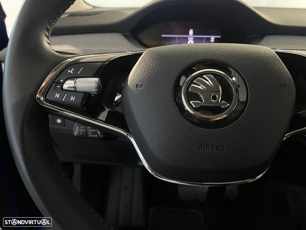 Skoda Enyaq iV 50 - 18