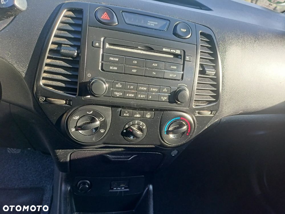 Hyundai i20 1.4 Comfort - 16