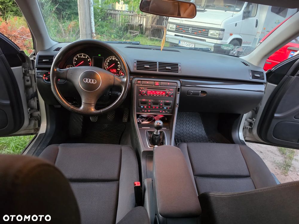 Audi A4 Avant - 10