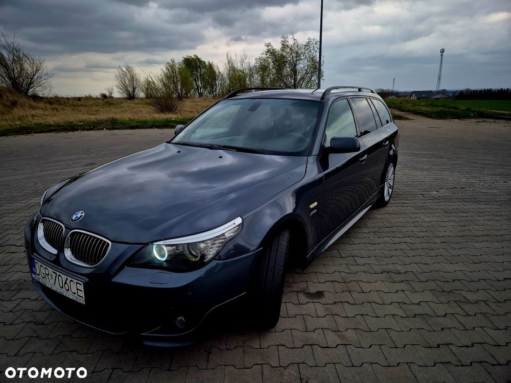 BMW Seria 5 530d xDrive Touring - 2