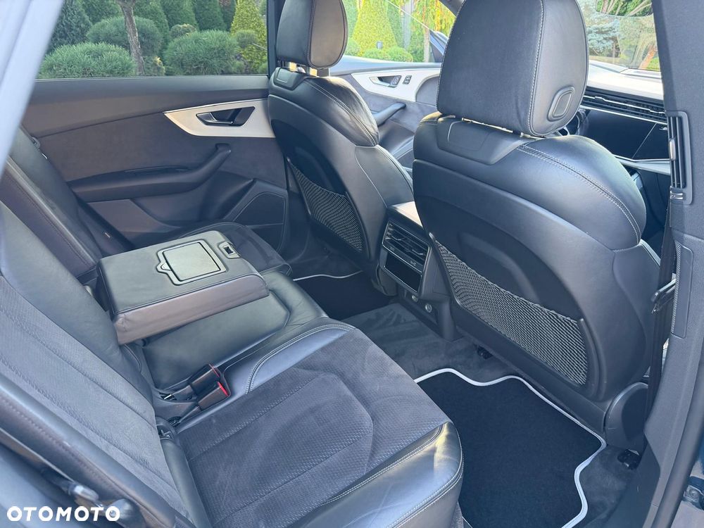 Audi Q8 50 TDI mHEV Quattro Tiptronic - 6