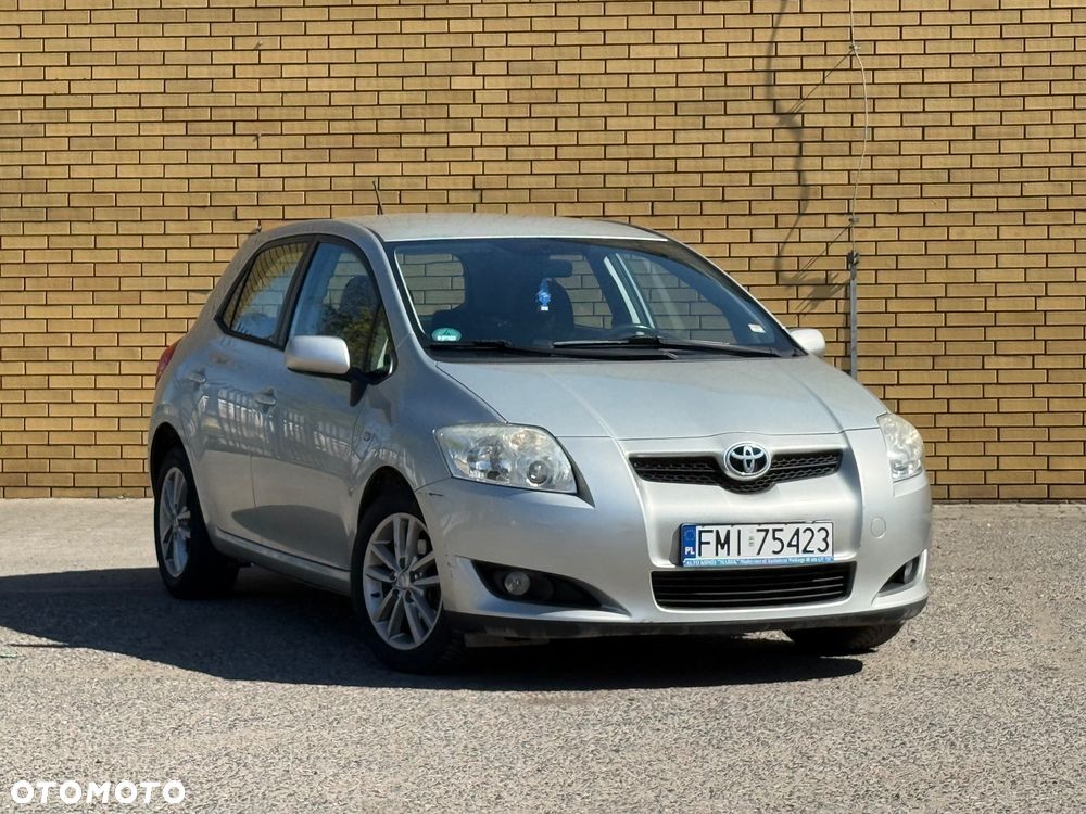 Toyota Auris 1.6 MultiMode Executive - 3