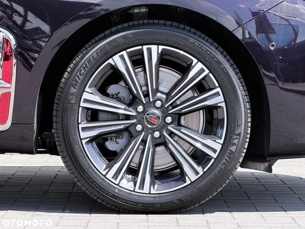 Hongqi H9 - 16