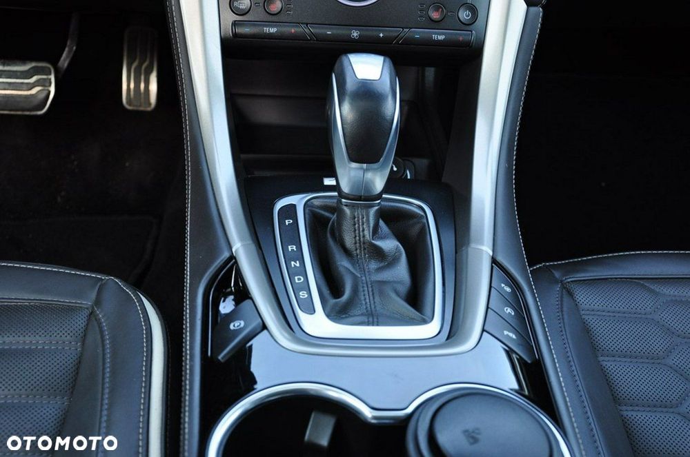 Ford Mondeo - 35