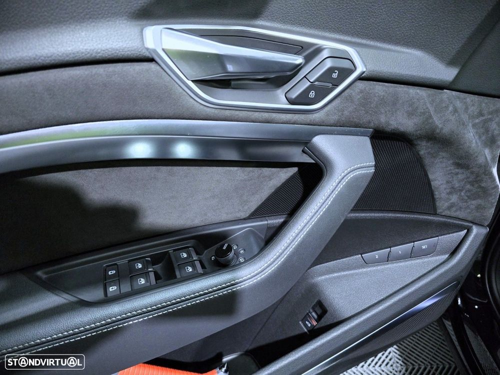 Audi e-tron 55 quattro S line - 19