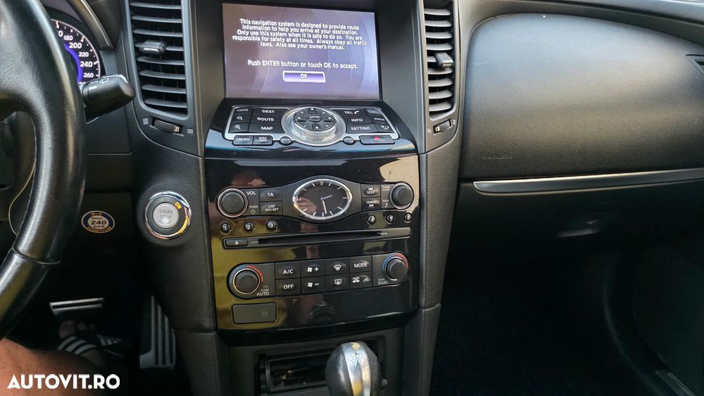 Infiniti FX 30 FX30d 3.0d V6 S Premium AWD - 7