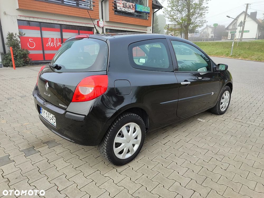 Renault Clio - 5