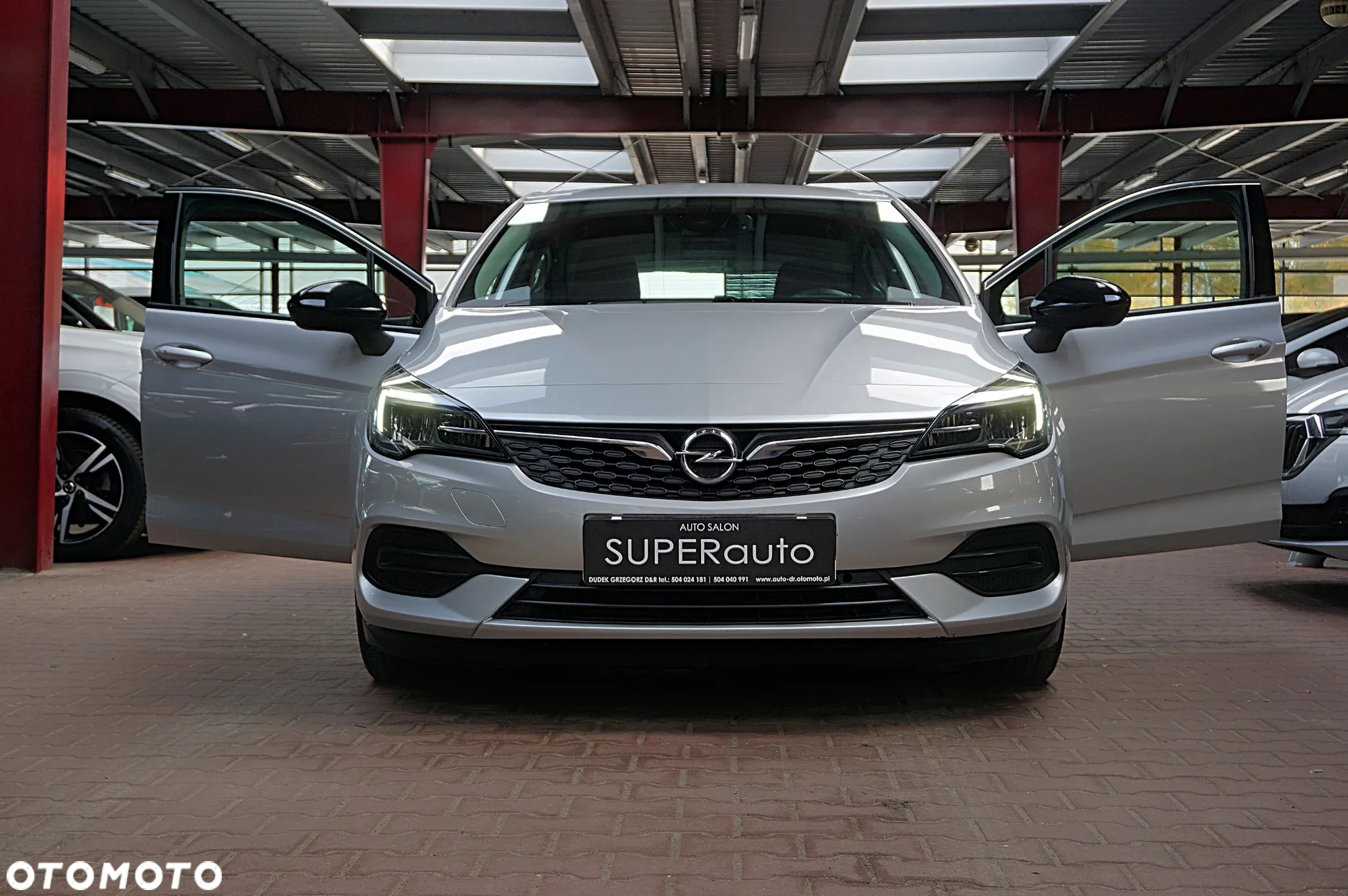 Opel Astra V 1.2 T Elegance S&S - 4