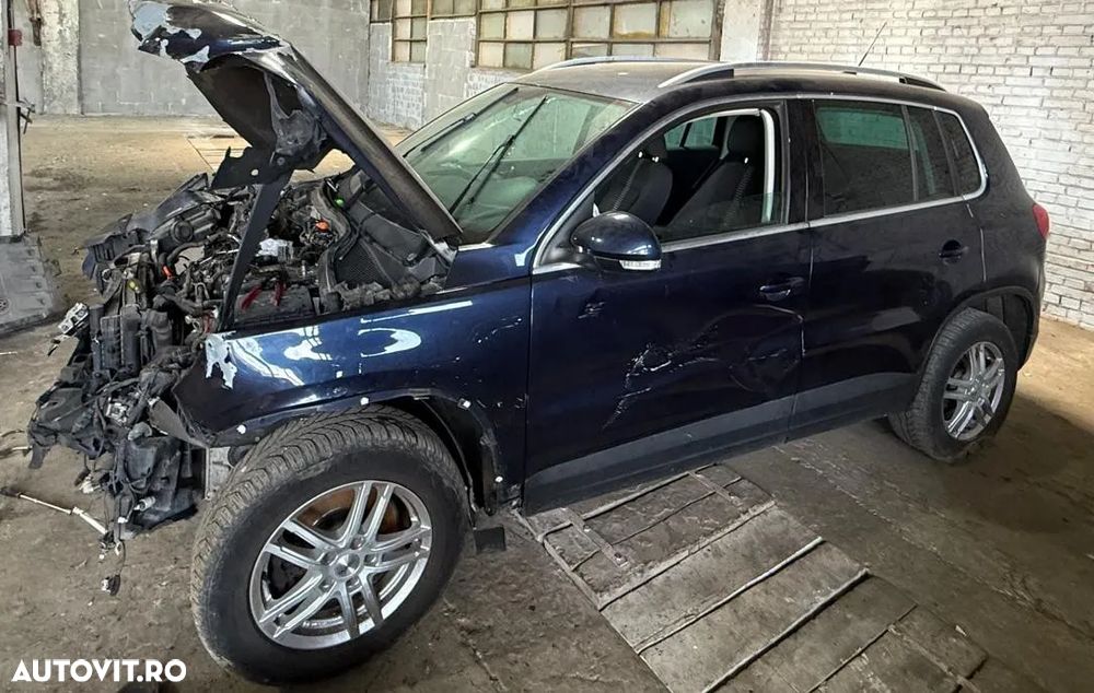 Bara spoiler spate Vw Tiguan 5N 2010 - 1