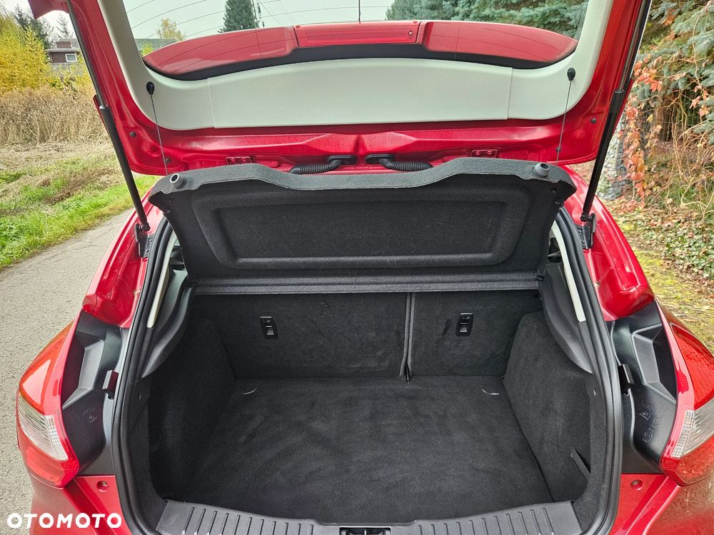 Ford Focus 2.0 TDCi Trend - 38