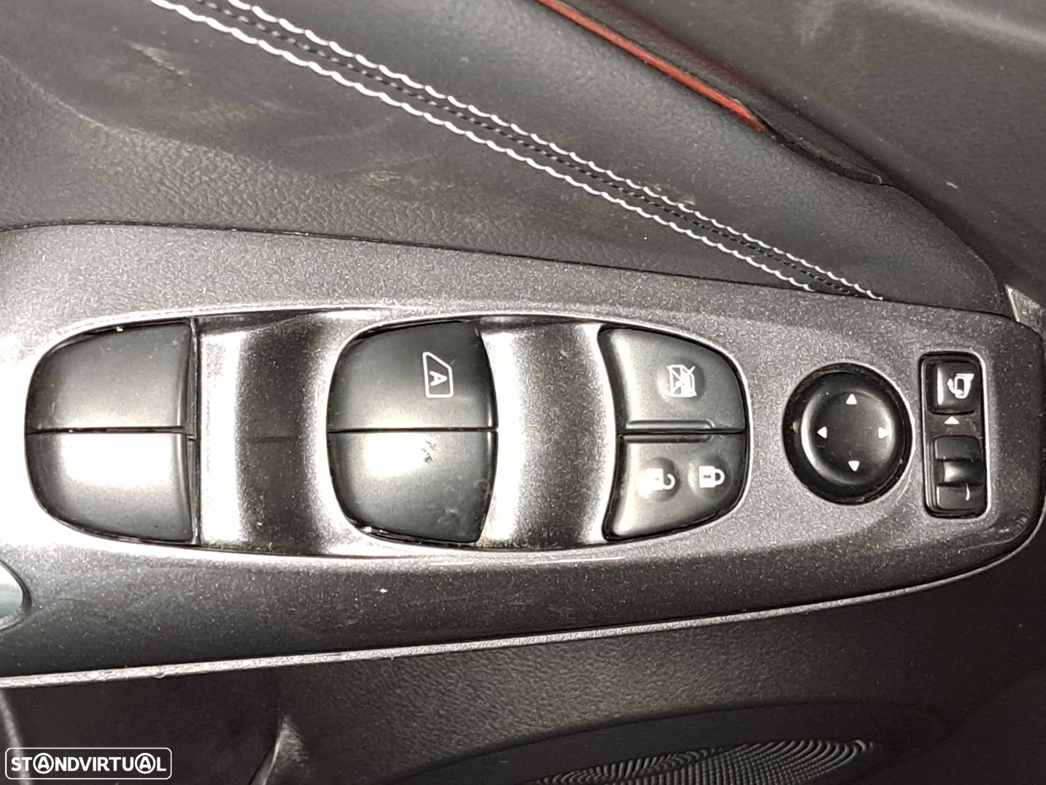 Nissan Juke 1.0 DIG-T Acenta DCT - 11