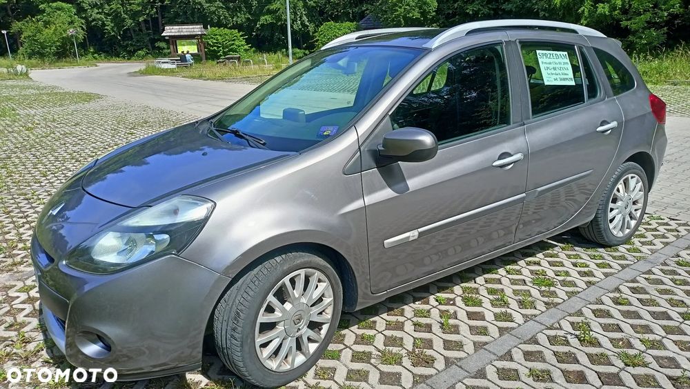 Renault Clio - 22