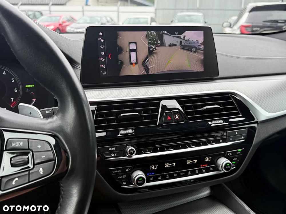 BMW Seria 5 540i xDrive GPF M Sport sport - 17