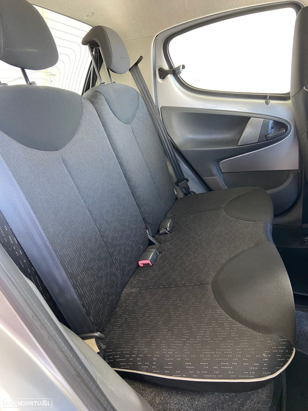 Peugeot 107 1.0 Trendy - 21
