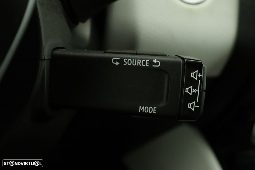 Renault Clio 1.0 TCe Techno Bi-Fuel - 17