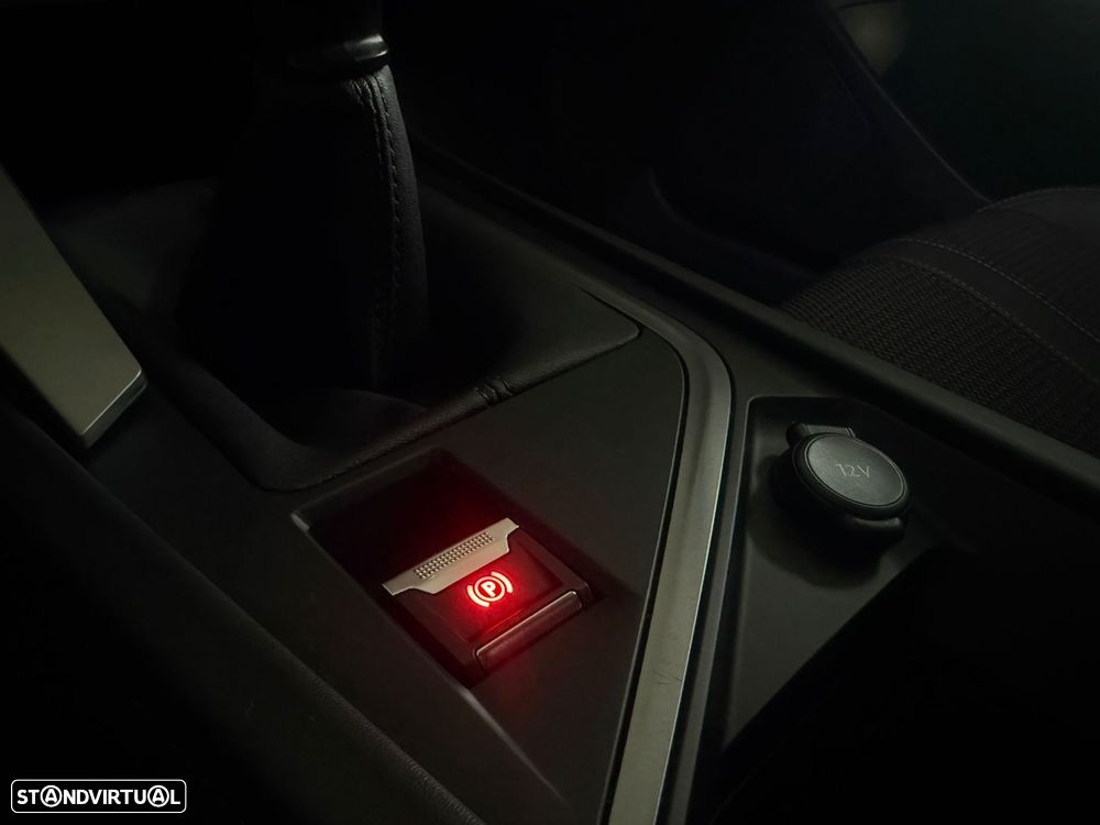 Peugeot 308 1.2 PureTech Allure Pack - 28