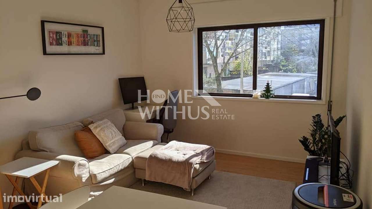 Apartamento T1 em Pólo Universitário - Grande imagem: 2/9