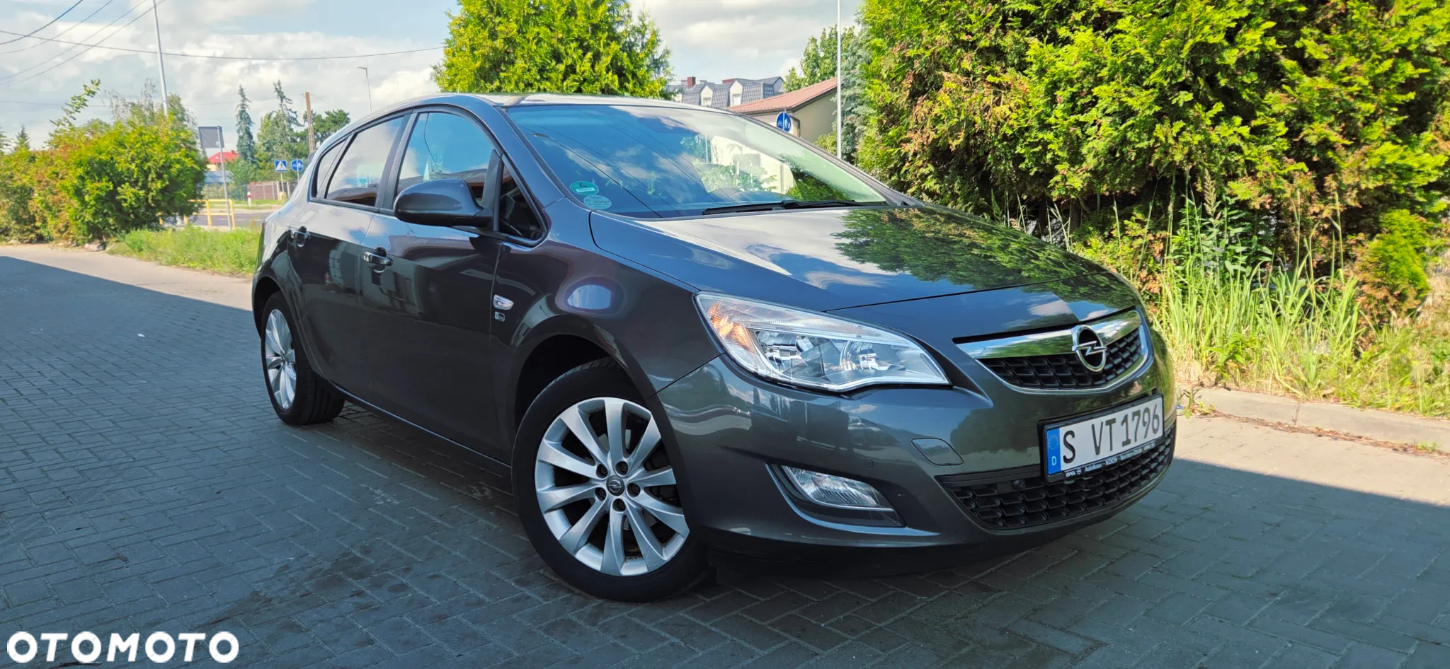 Opel Astra 1.4 Turbo 150 Jahre - 23