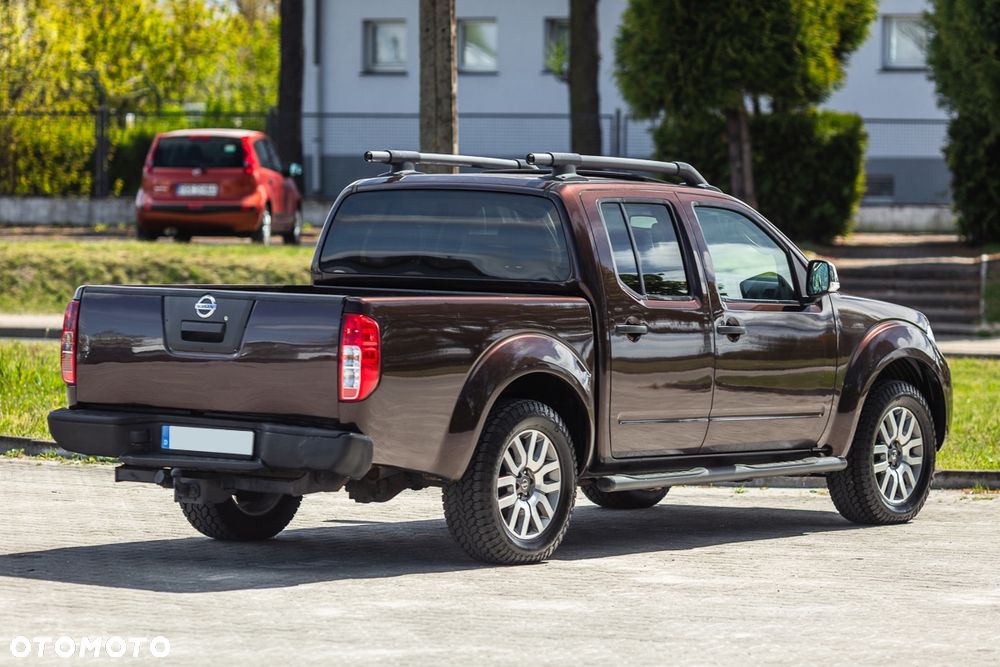 Nissan Navara 3.0 D V6 Platinum Long EU5 - 16