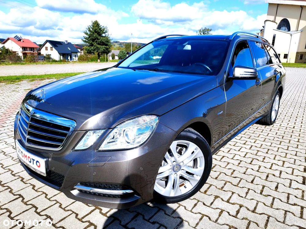 Mercedes-Benz Klasa E 200 CGI BlueEffICIENCY Avantgarde - 3