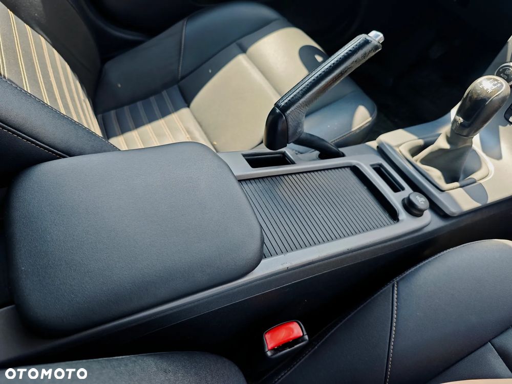 Volvo V50 1.8 Kinetic - 11