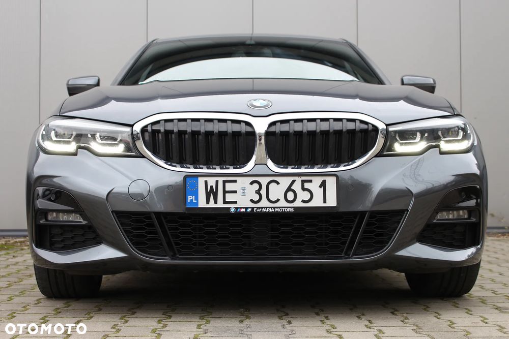 BMW Seria 3 318d Sport Line - 33
