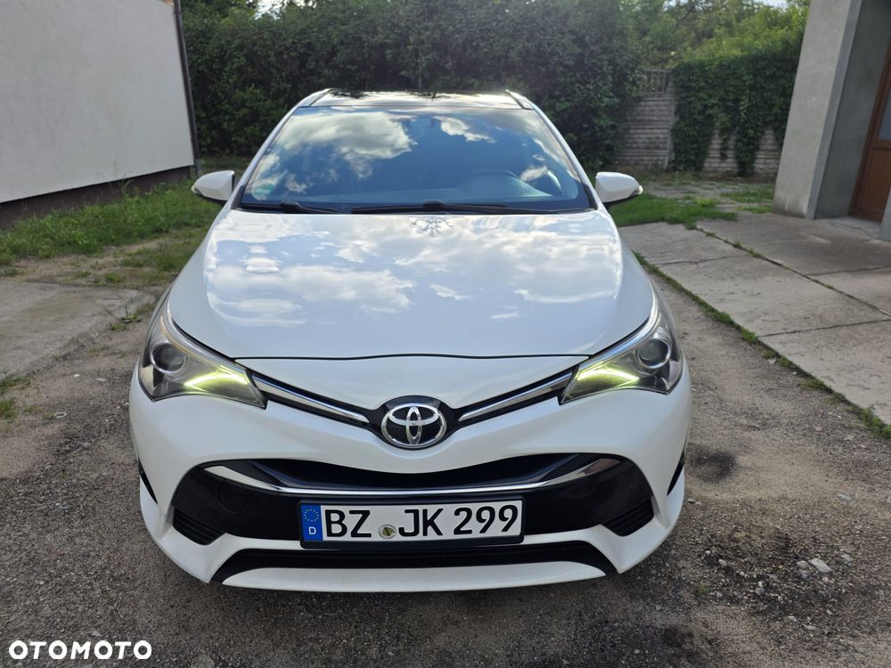 Toyota Avensis - 33