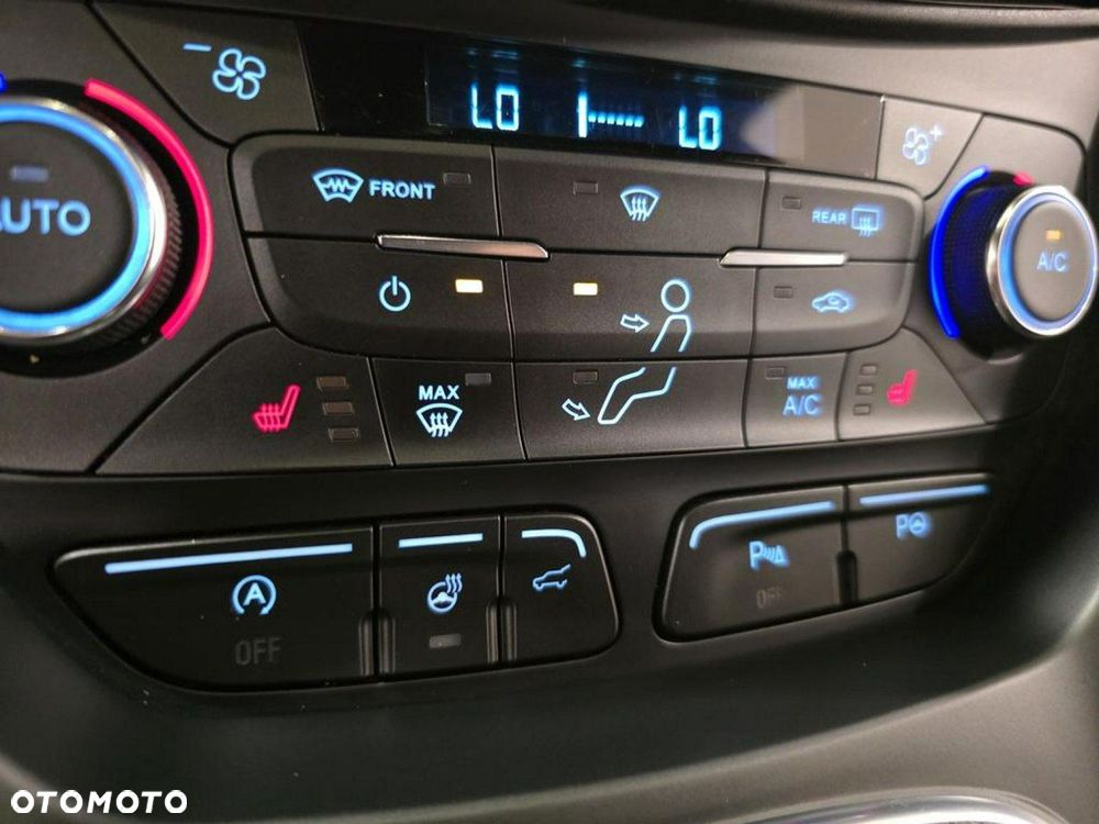 Ford Kuga 2.0 TDCi 4x2 ST-Line - 32