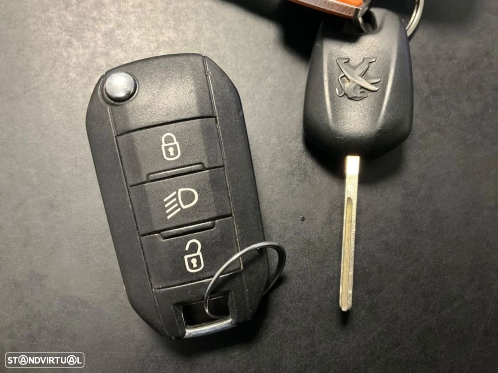 Peugeot 308 SW 1.2 PureTech Style - 13